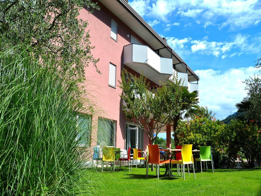 Park Hotel Eden Torbole Sul Garda Exterior foto